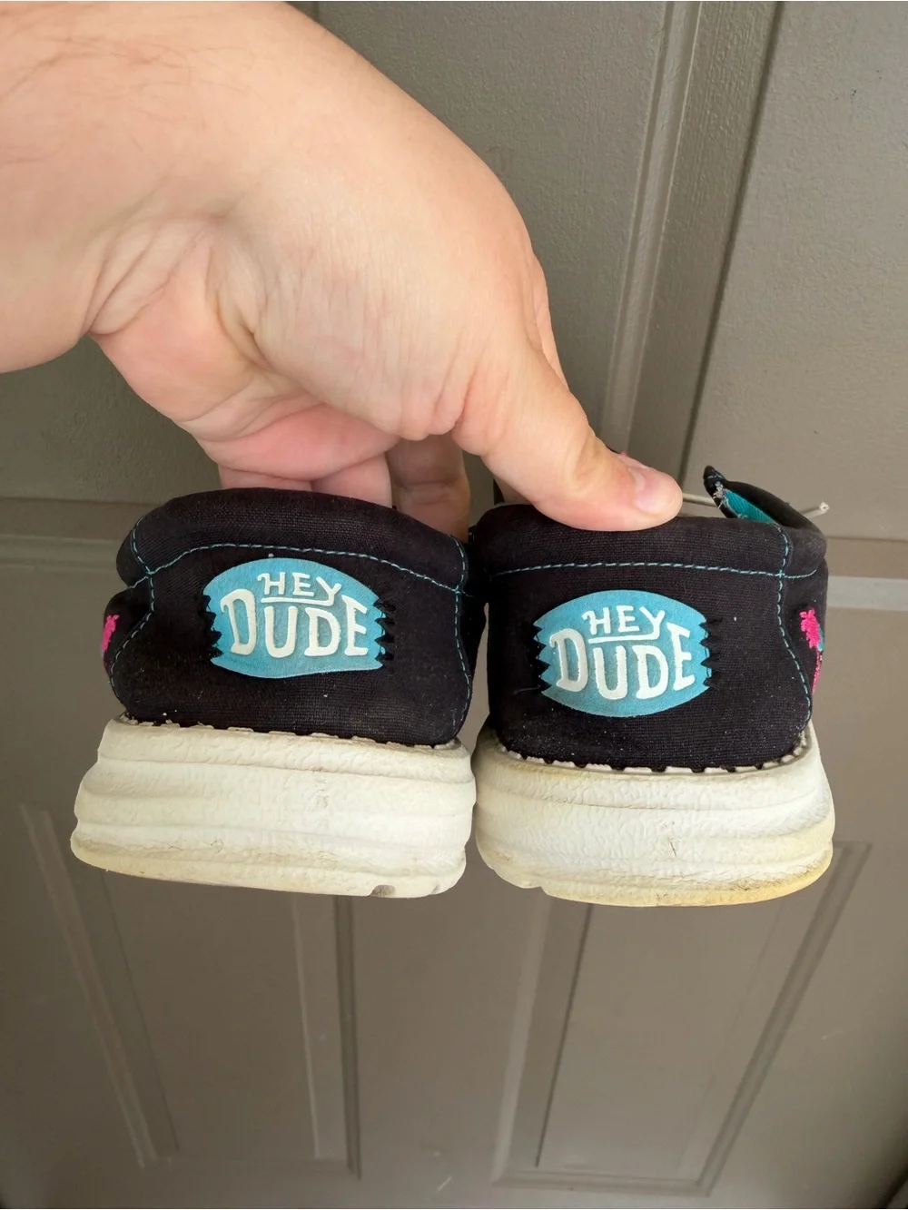 Hey Dude Wally Spring Break Pool Party Black Fuchsia Men’s Size 8